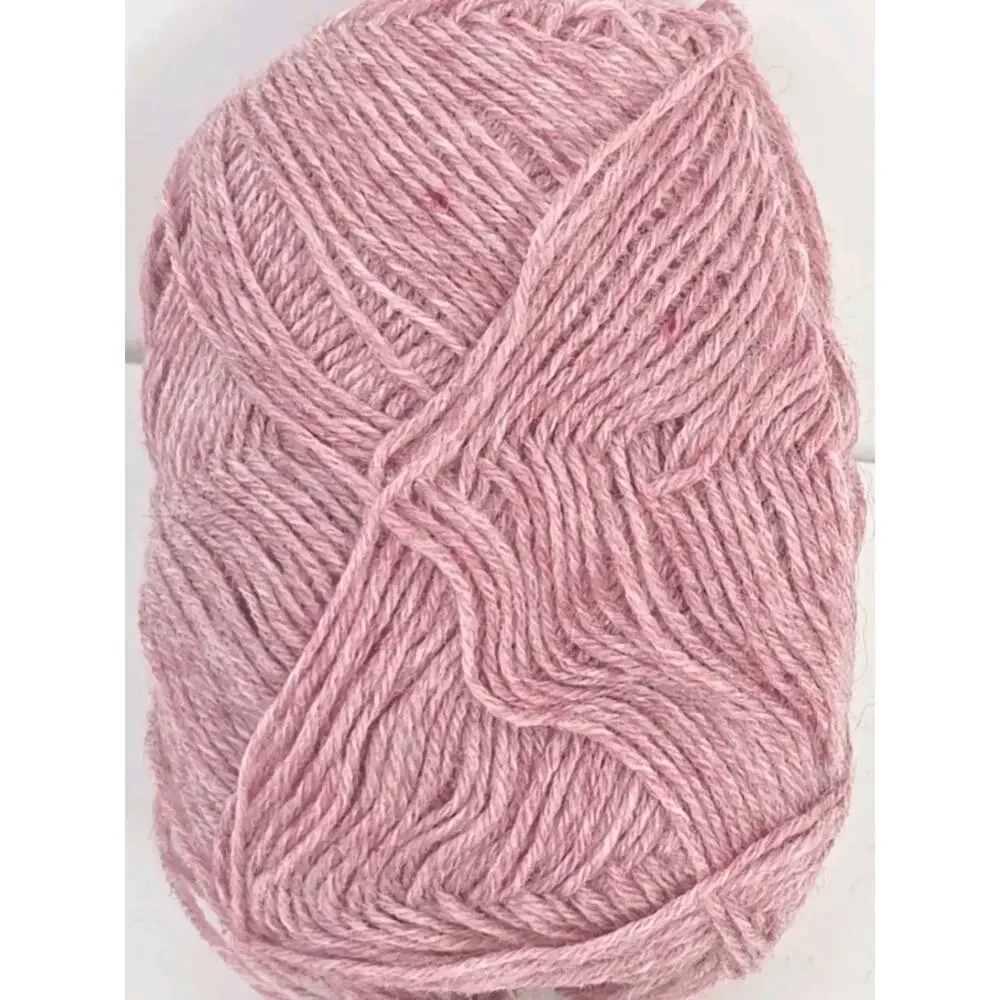 Scrum Knitting Yarn Thread Color #044 Lot U Lite Pink Lot of 10 U327